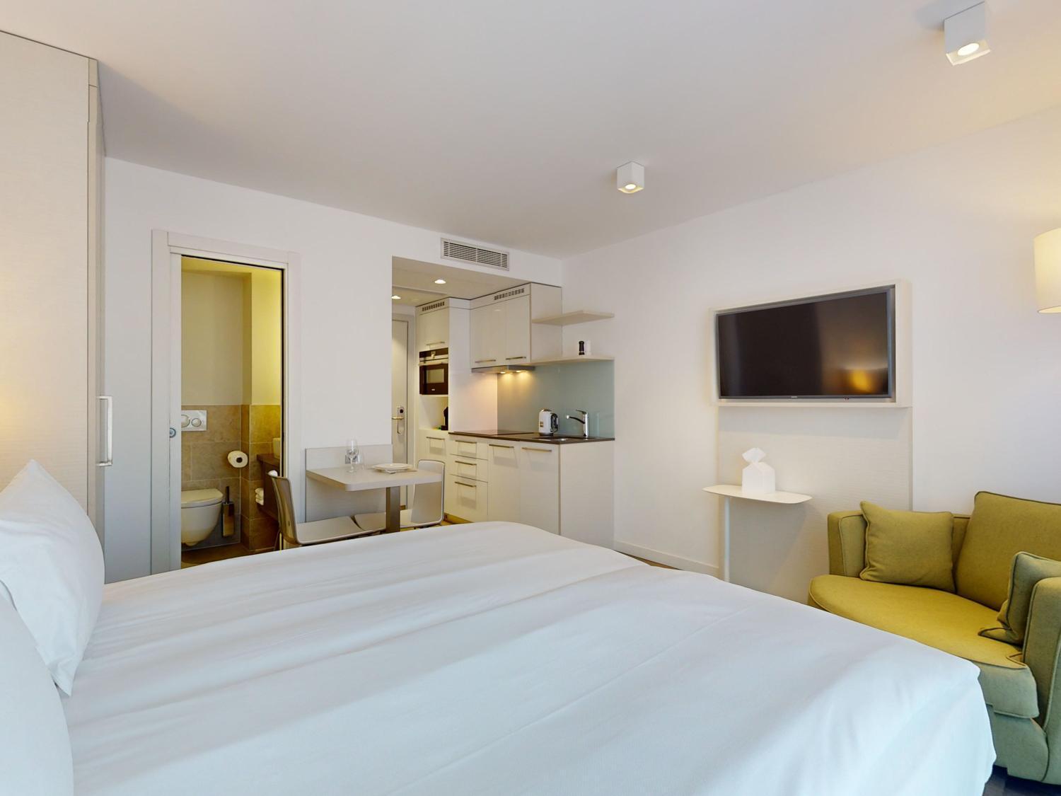 Nonanteneuf Appart Hotel Vevey - Contactless Check-In Ruang foto