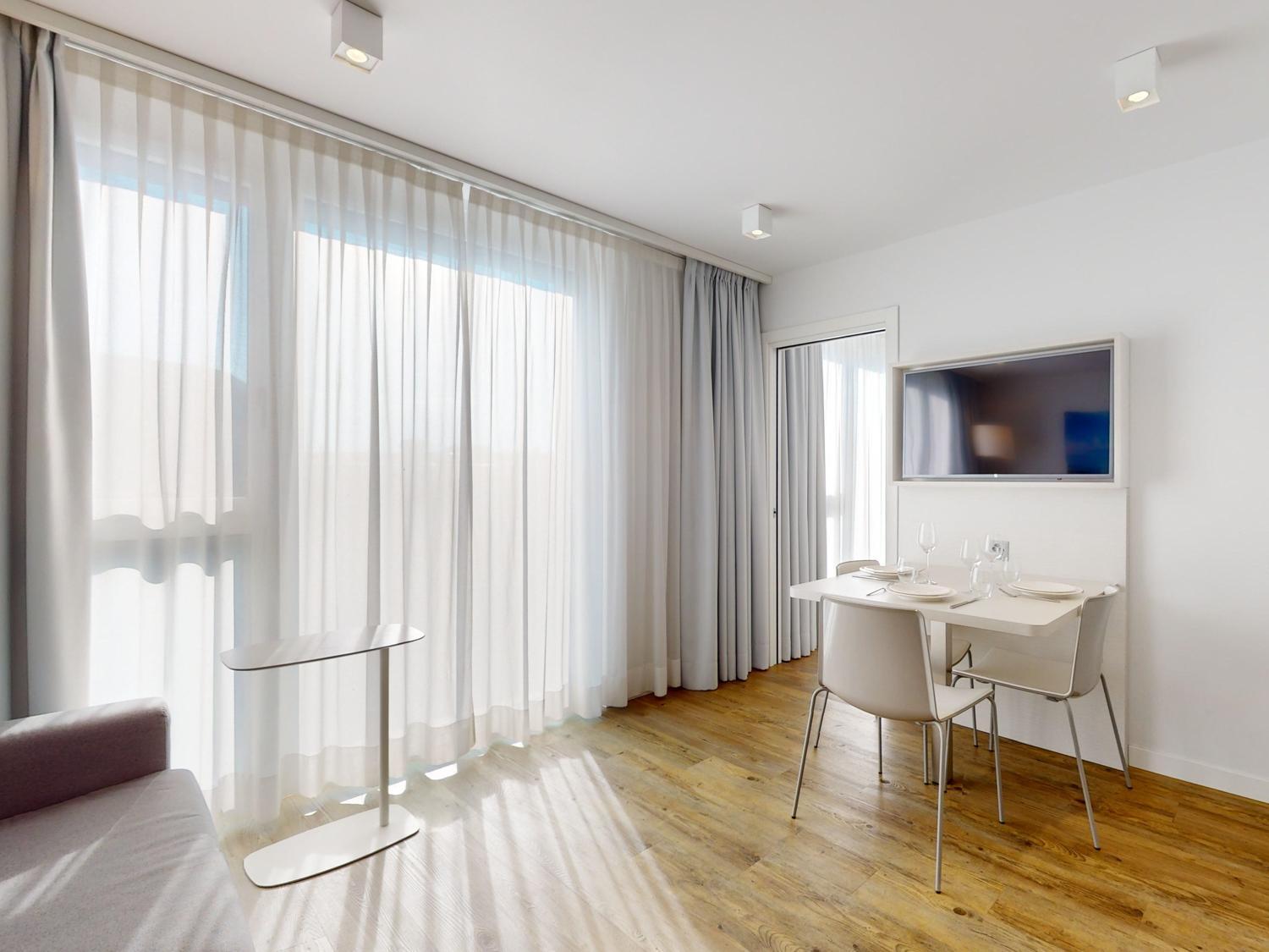 Nonanteneuf Appart Hotel Vevey - Contactless Check-In Bagian luar foto