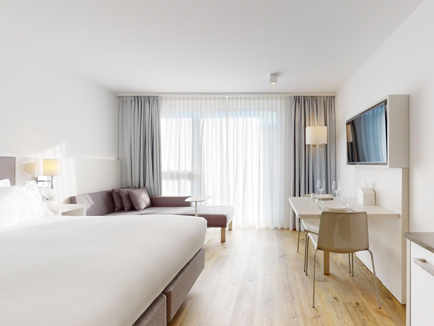 Nonanteneuf Appart Hotel Vevey - Contactless Check-In Bagian luar foto