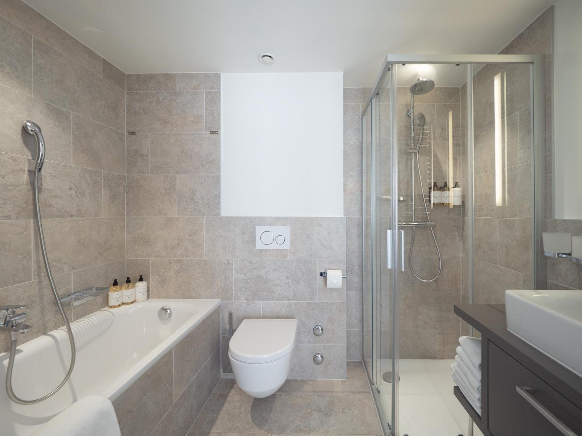 Nonanteneuf Appart Hotel Vevey - Contactless Check-In Bagian luar foto
